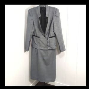 Gorgeous T.  Milano Form Top and Bottom for Women